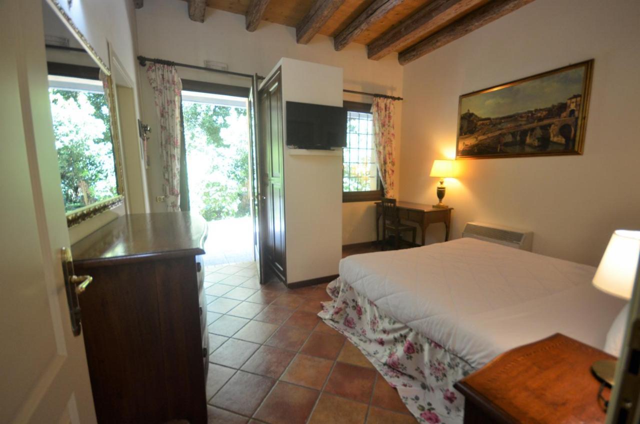 Hotel Villa Luppis Pasiano Di Pordenone エクステリア 写真
