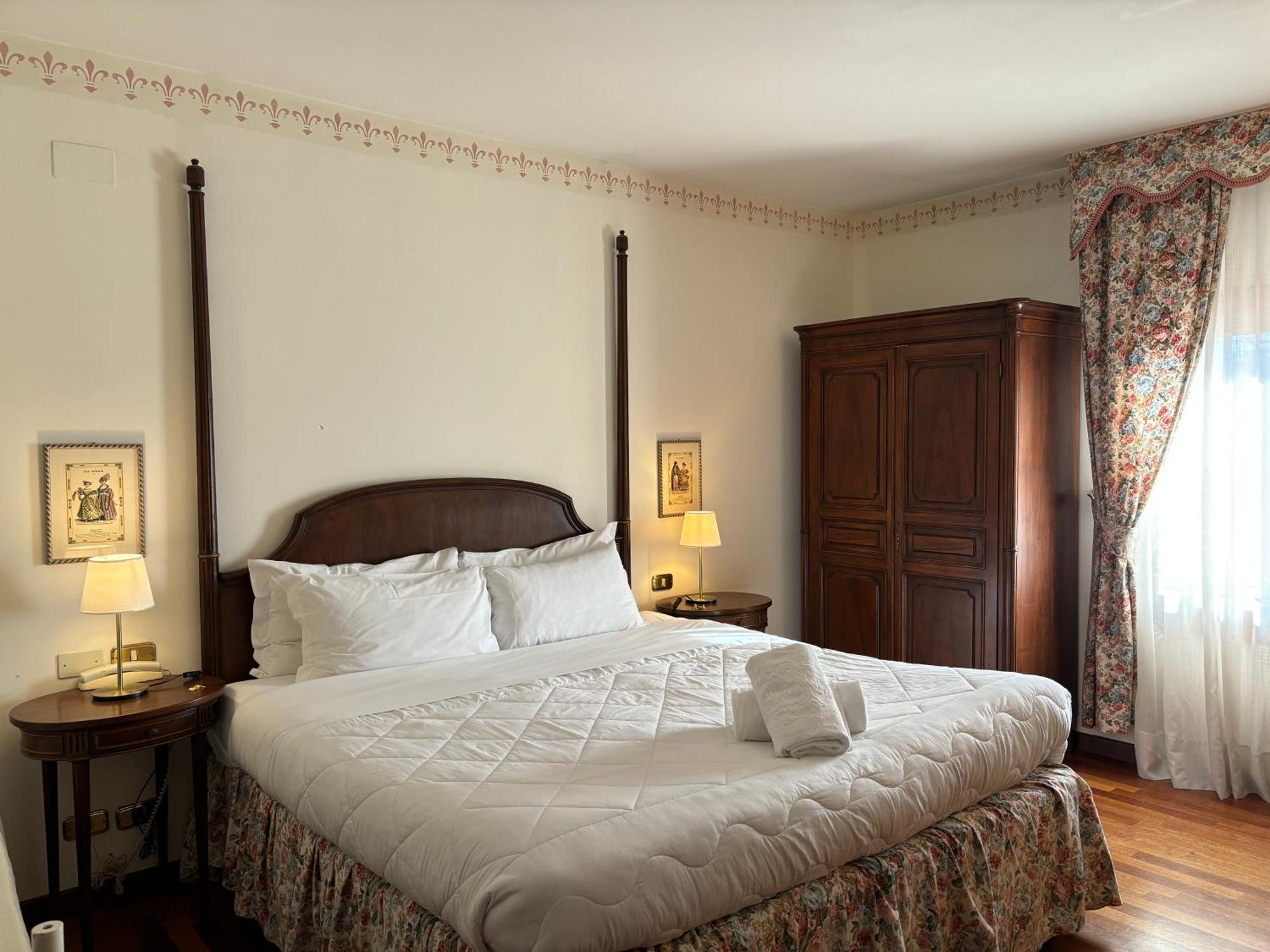Hotel Villa Luppis Pasiano Di Pordenone エクステリア 写真