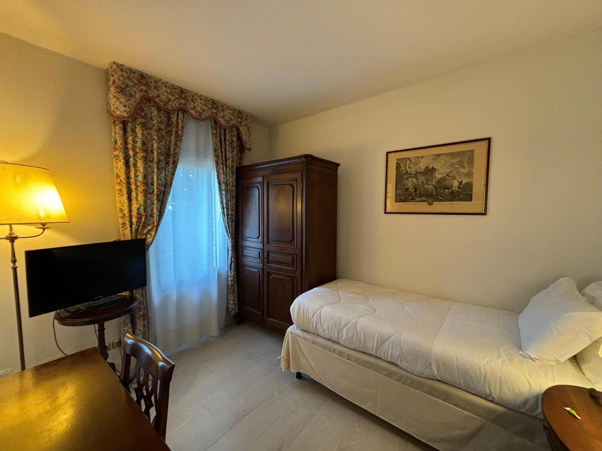 Hotel Villa Luppis Pasiano Di Pordenone エクステリア 写真