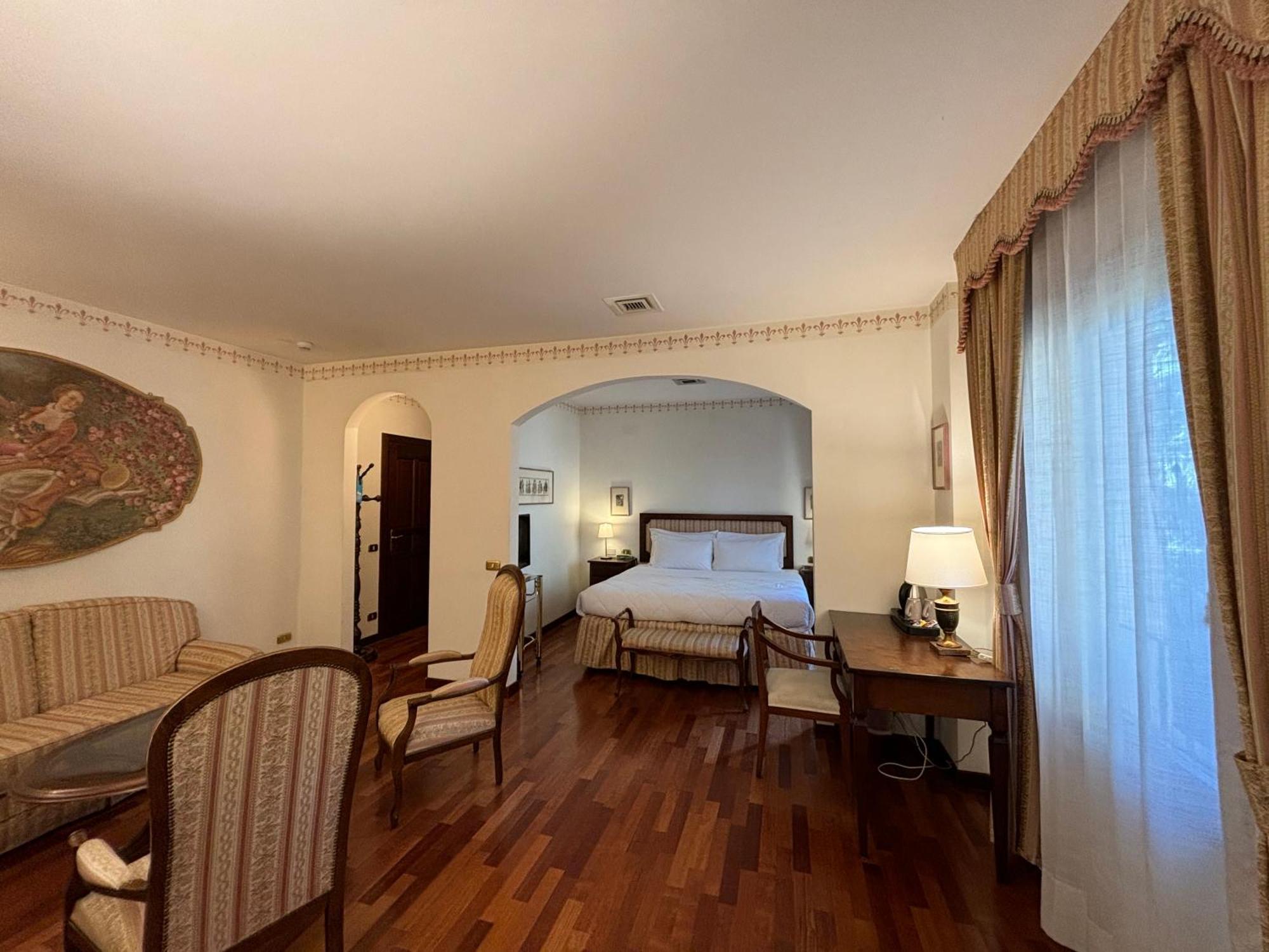 Hotel Villa Luppis Pasiano Di Pordenone エクステリア 写真