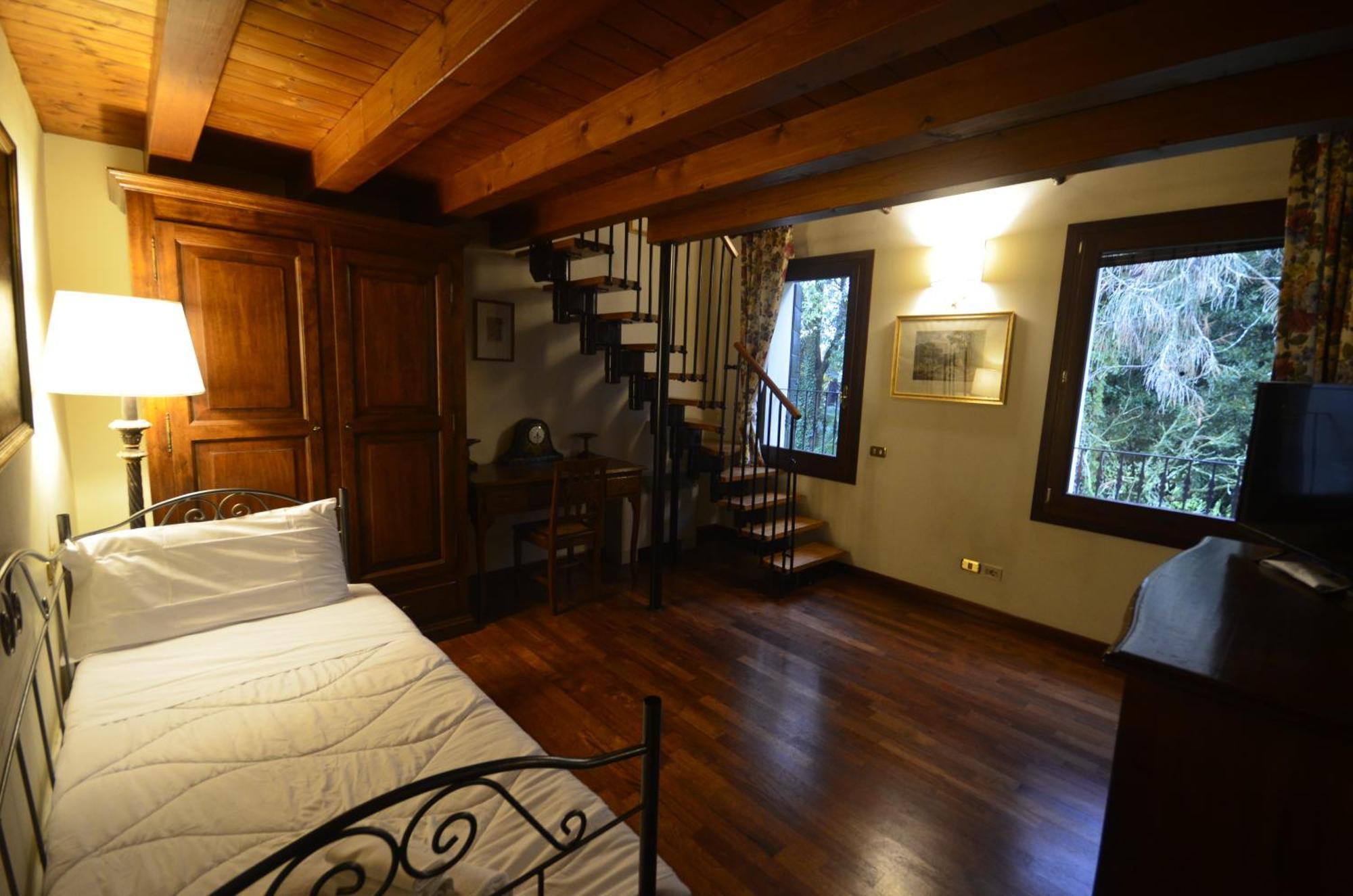 Hotel Villa Luppis Pasiano Di Pordenone エクステリア 写真