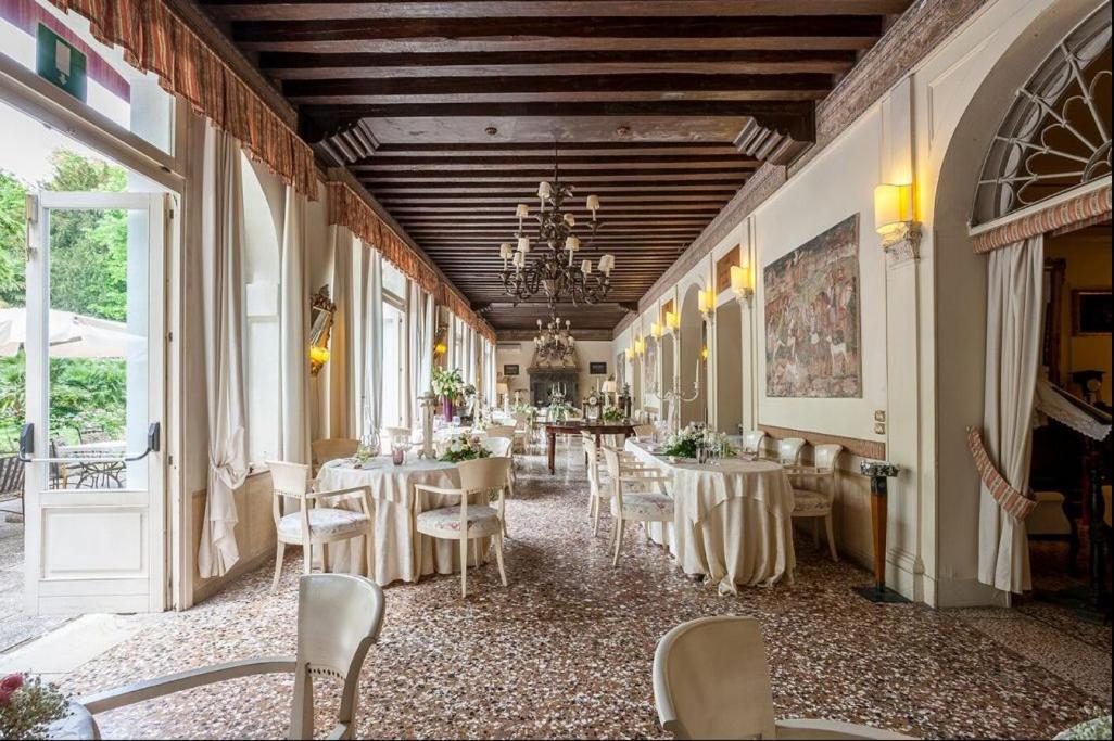 Hotel Villa Luppis Pasiano Di Pordenone エクステリア 写真