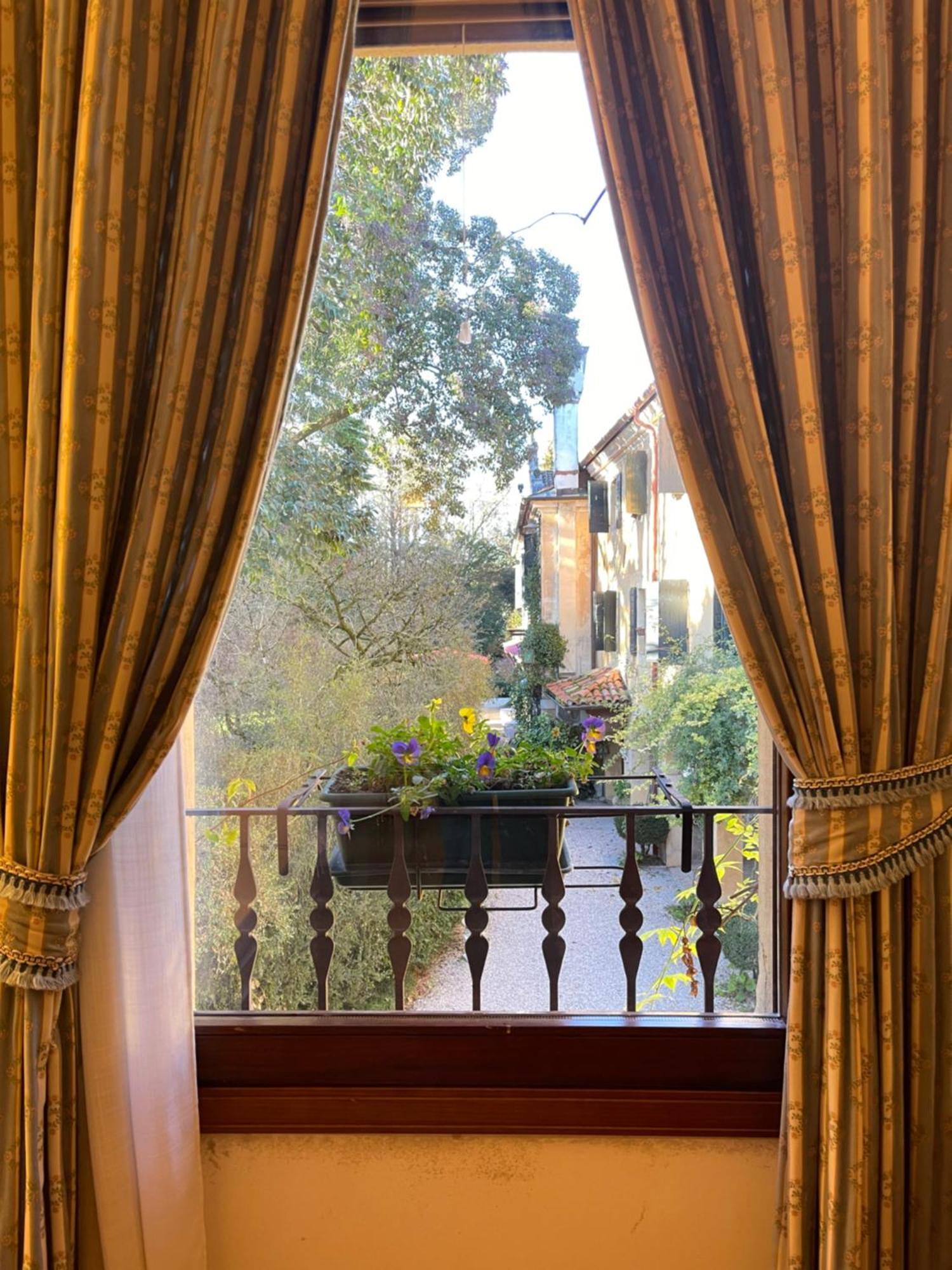Hotel Villa Luppis Pasiano Di Pordenone エクステリア 写真