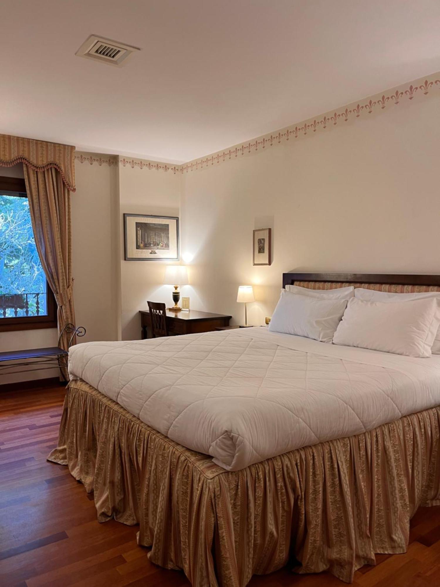 Hotel Villa Luppis Pasiano Di Pordenone エクステリア 写真