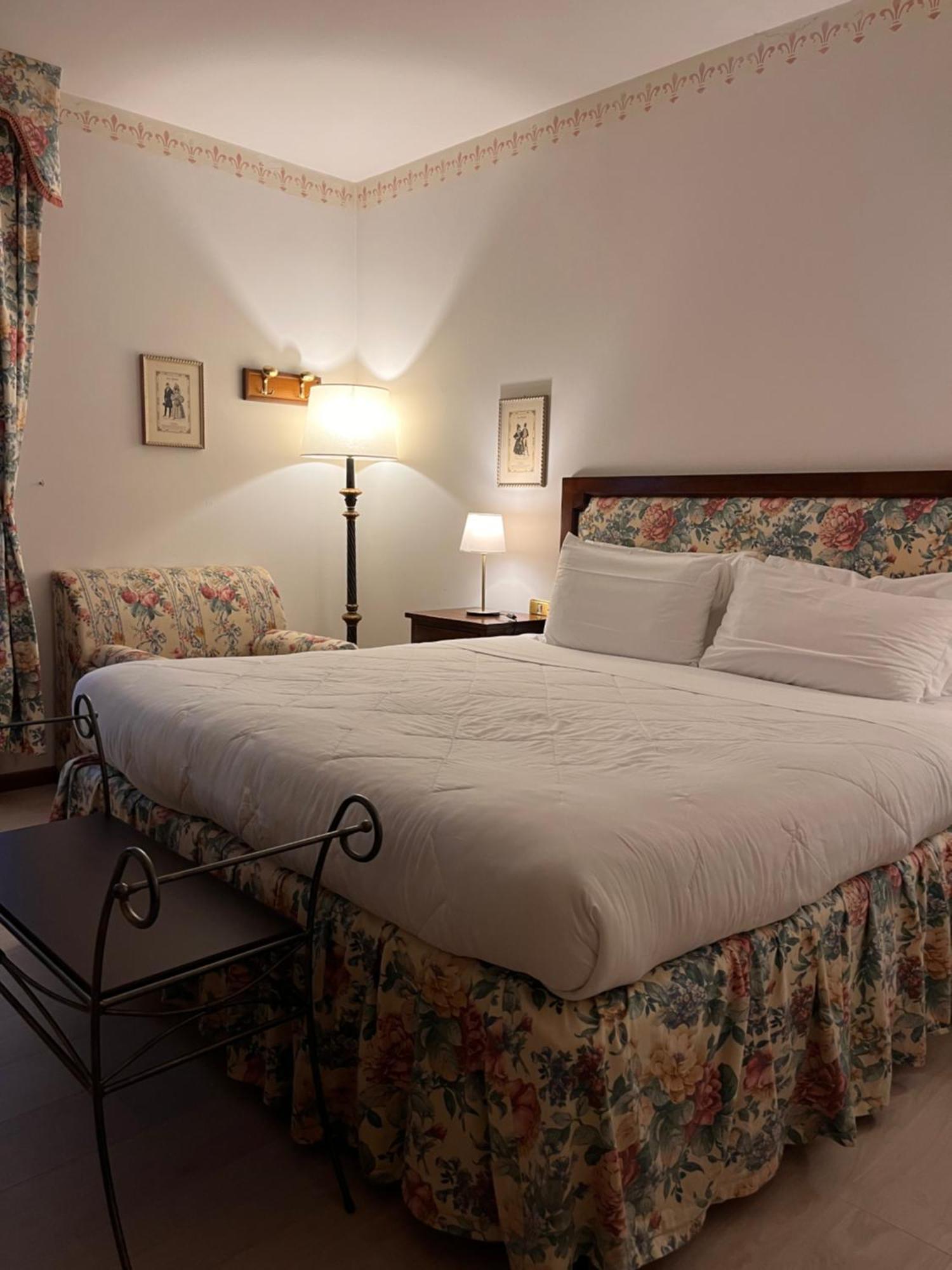 Hotel Villa Luppis Pasiano Di Pordenone エクステリア 写真